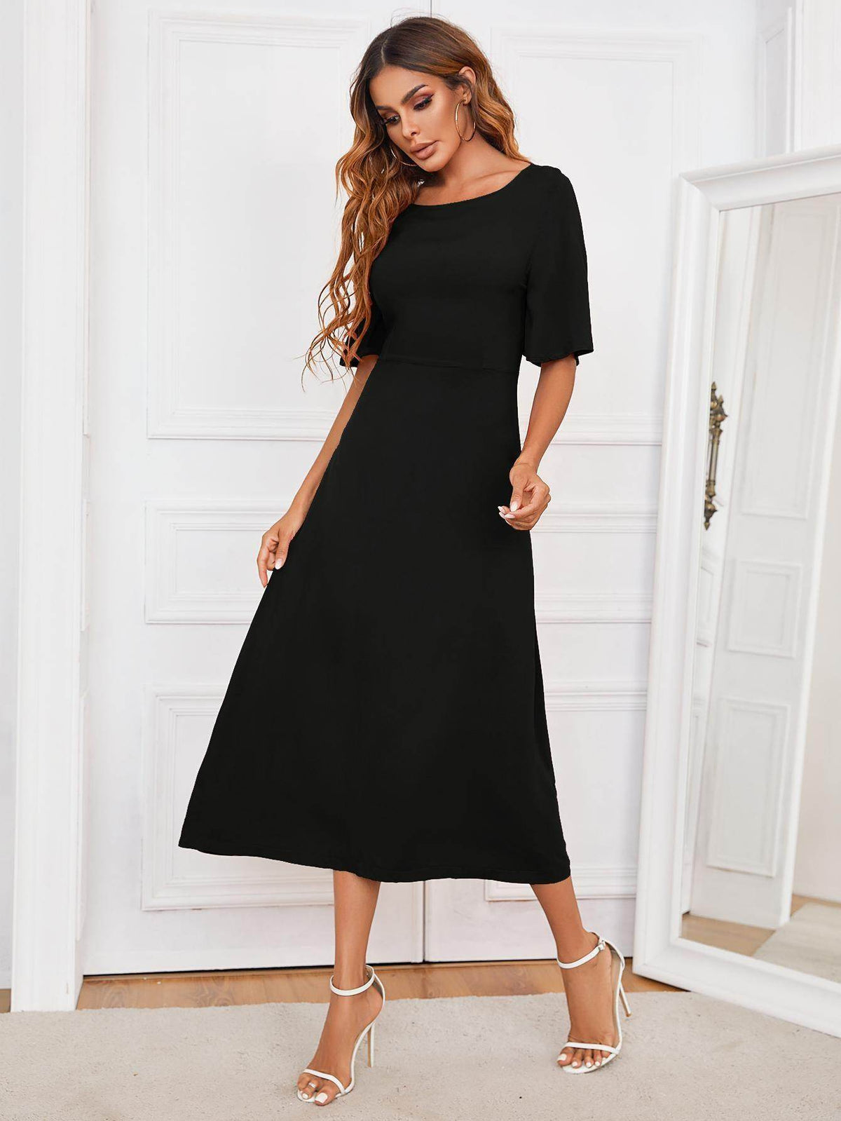 Chic Round Neck Cutout Half Sleeve Dress for Women